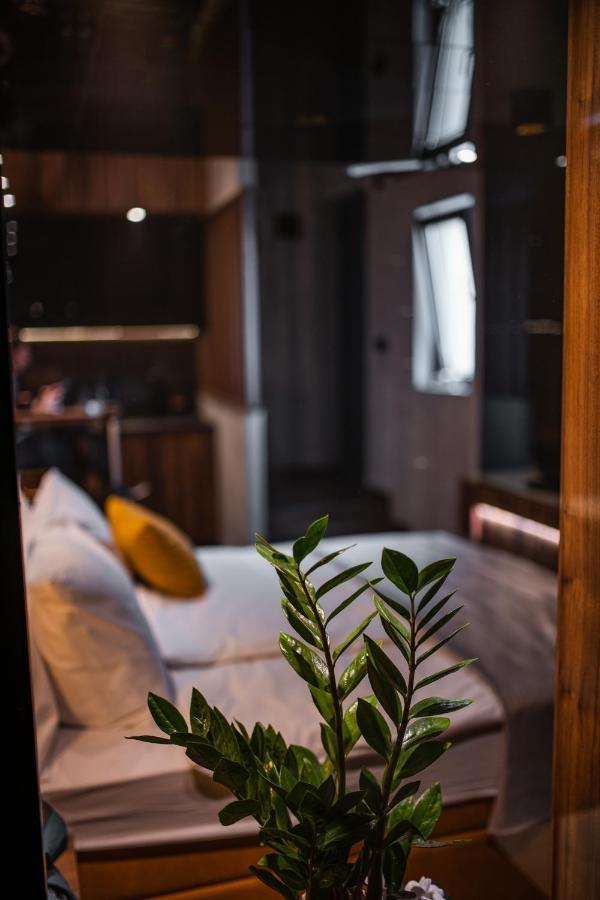 Ferienwohnung Malux Ni Exterior foto
